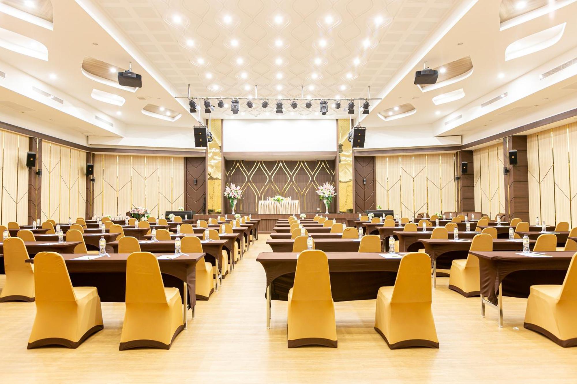 Grand Ratchapruek Hotel Pak Kret Eksteriør bilde