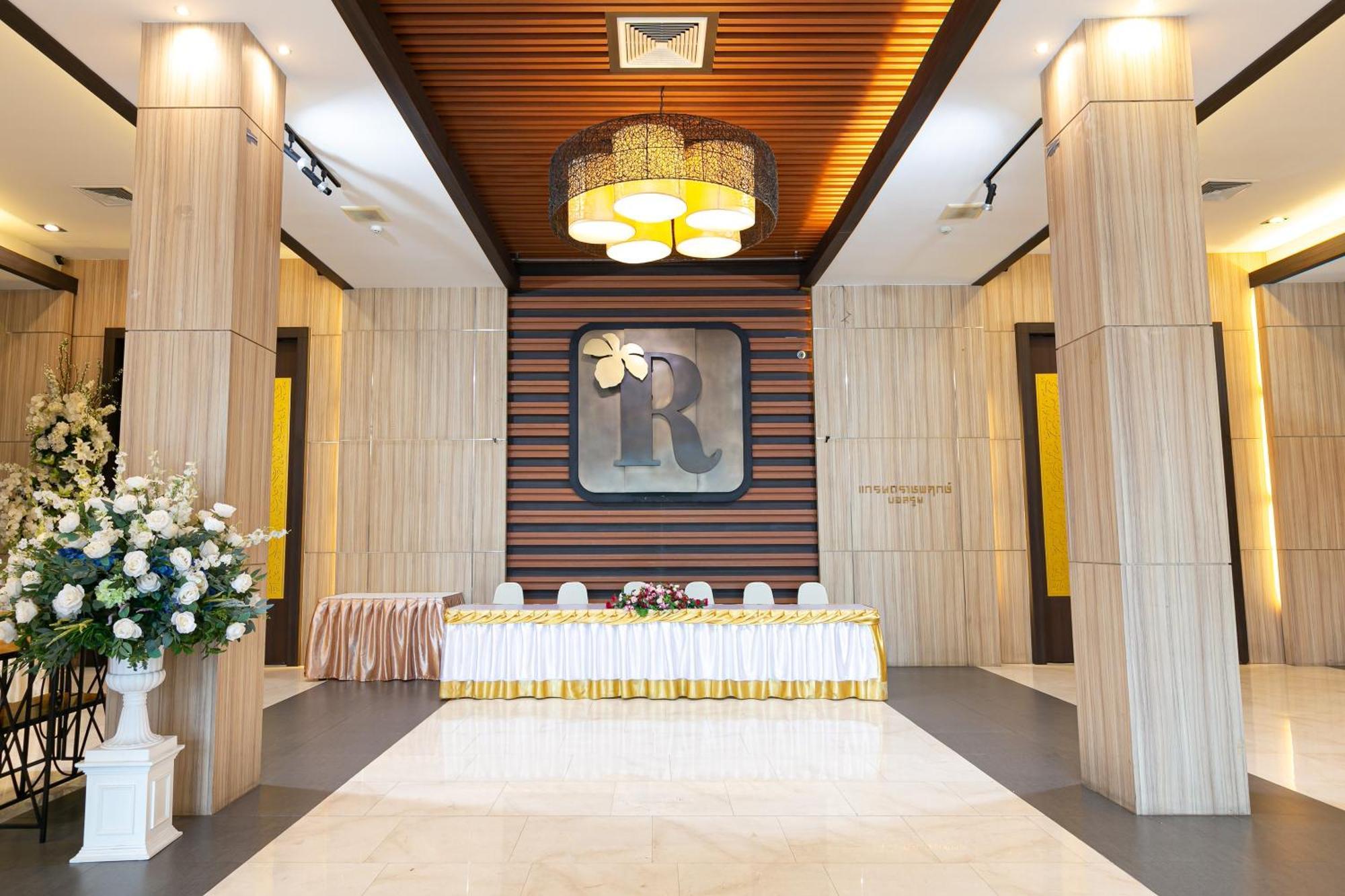 Grand Ratchapruek Hotel Pak Kret Eksteriør bilde
